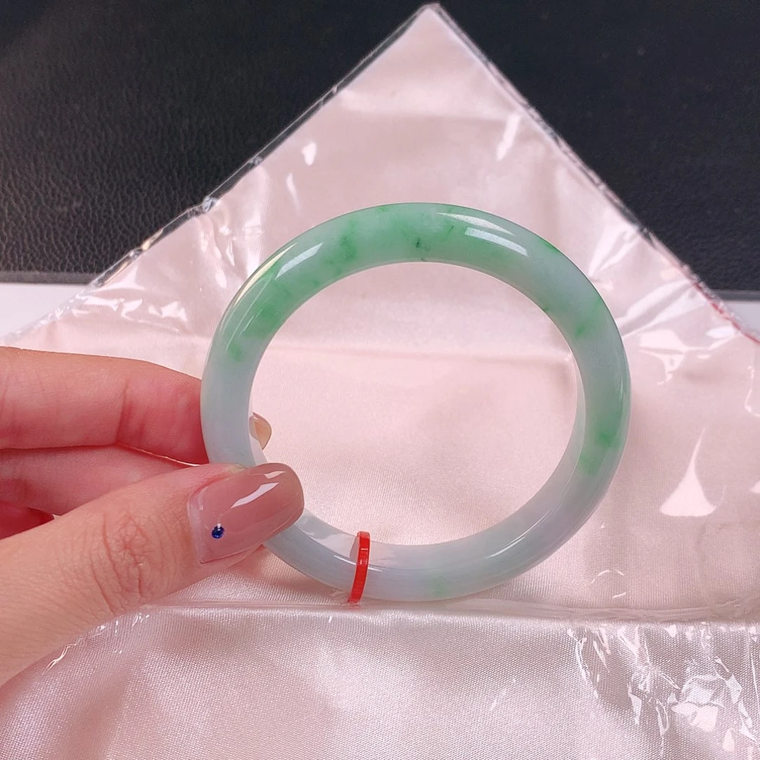 未镶嵌手镯翡翠069