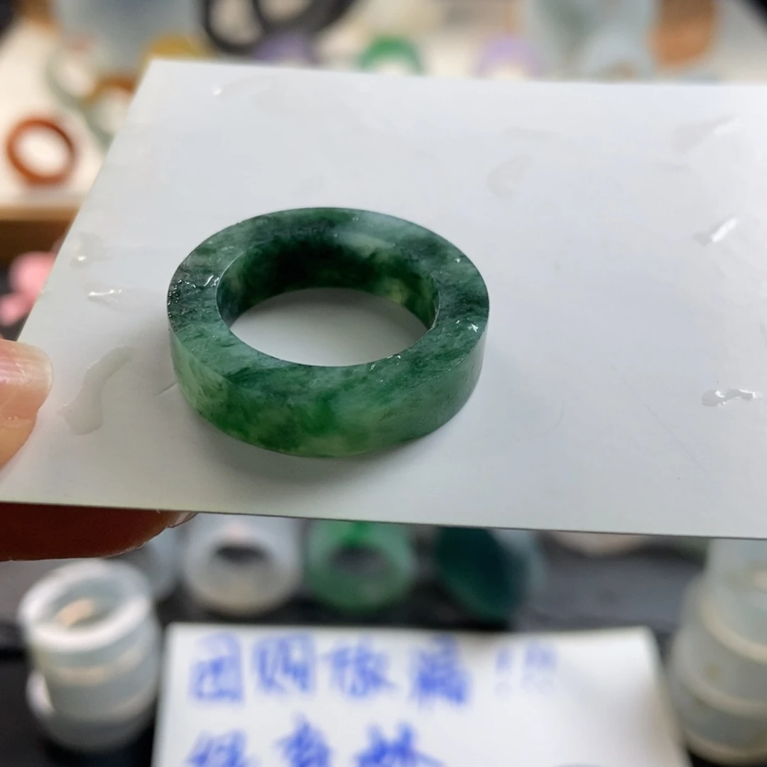 小***峰定制翡翠未镶嵌翡翠