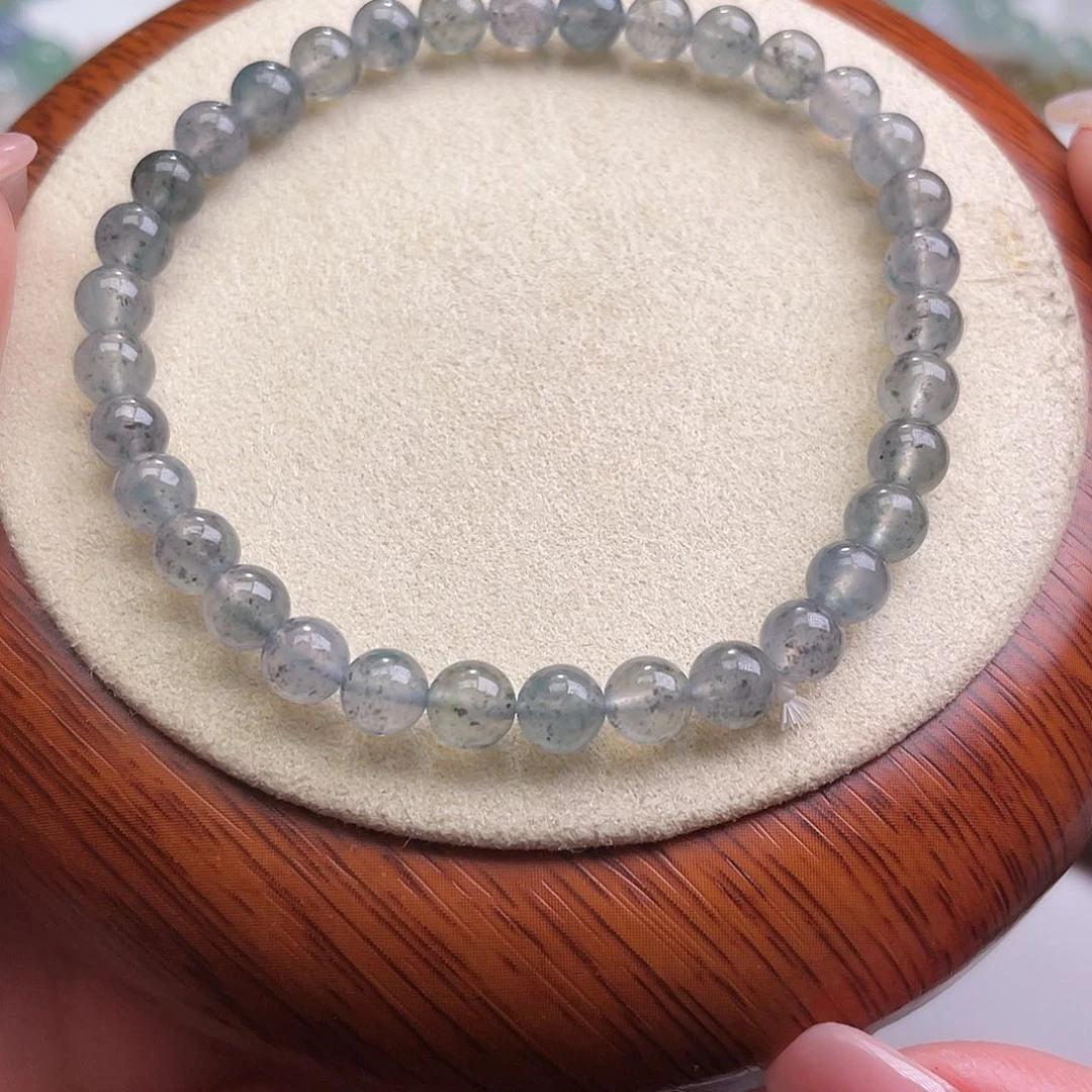 翡翠手串未镶嵌冰乌鸡