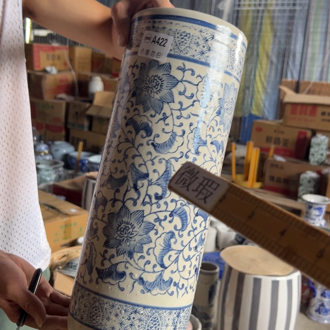微瑕青花瓷器值得厚爱