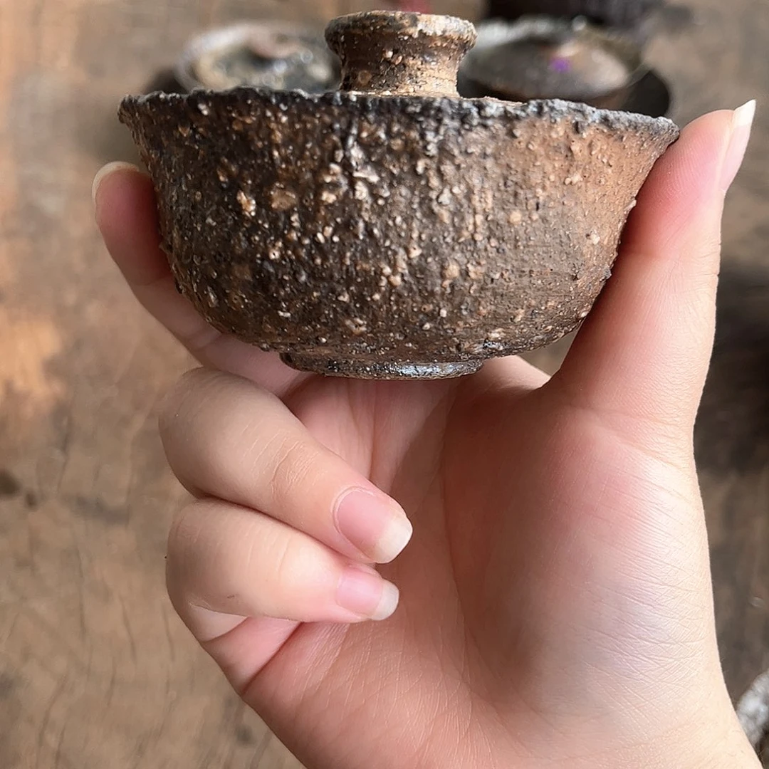 柴烧的小盖碗一一
