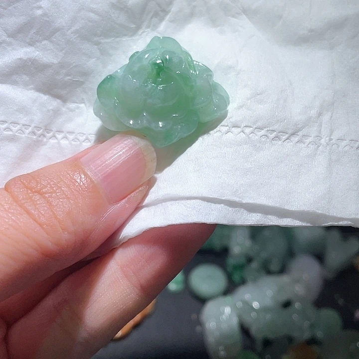 颈饰未镶嵌翡翠天