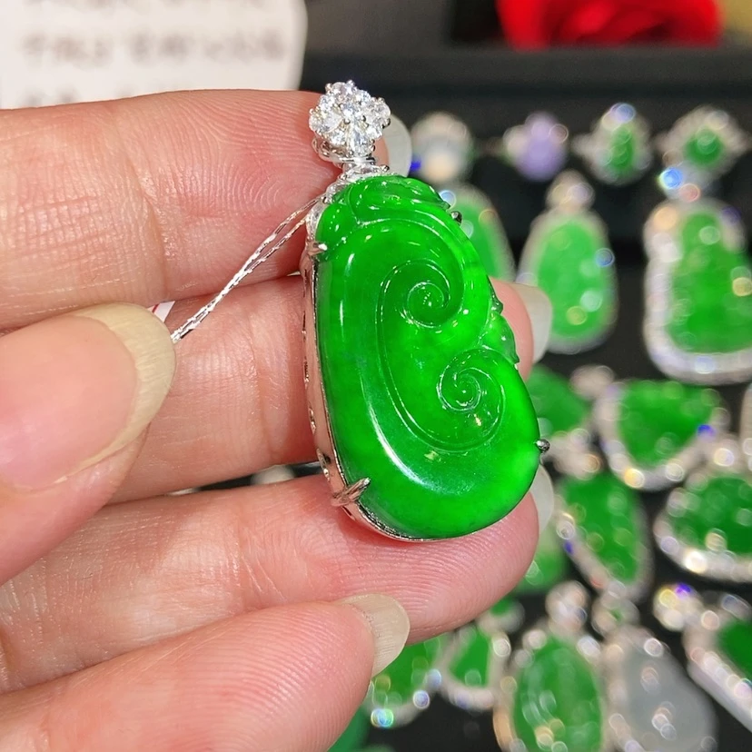 【闪购商品】颈饰未镶嵌翡翠天然翡翠