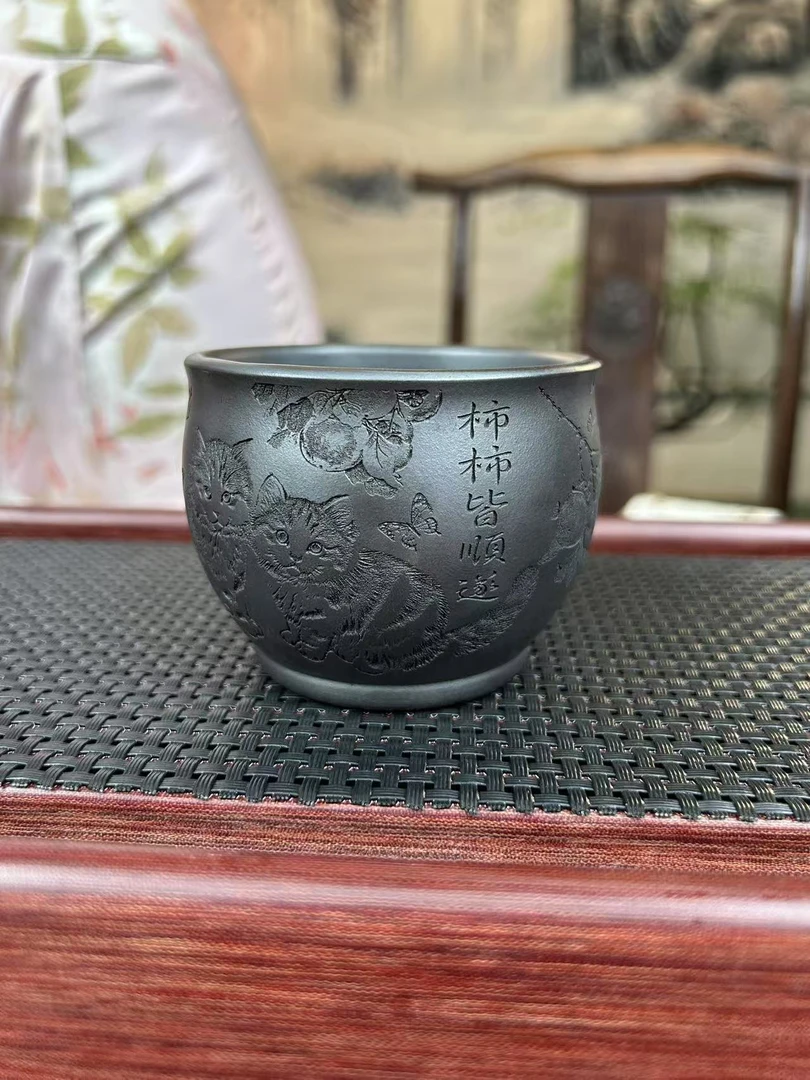 宜兴原矿紫砂手工制作功夫茶具石黄小猫刻绘主人杯