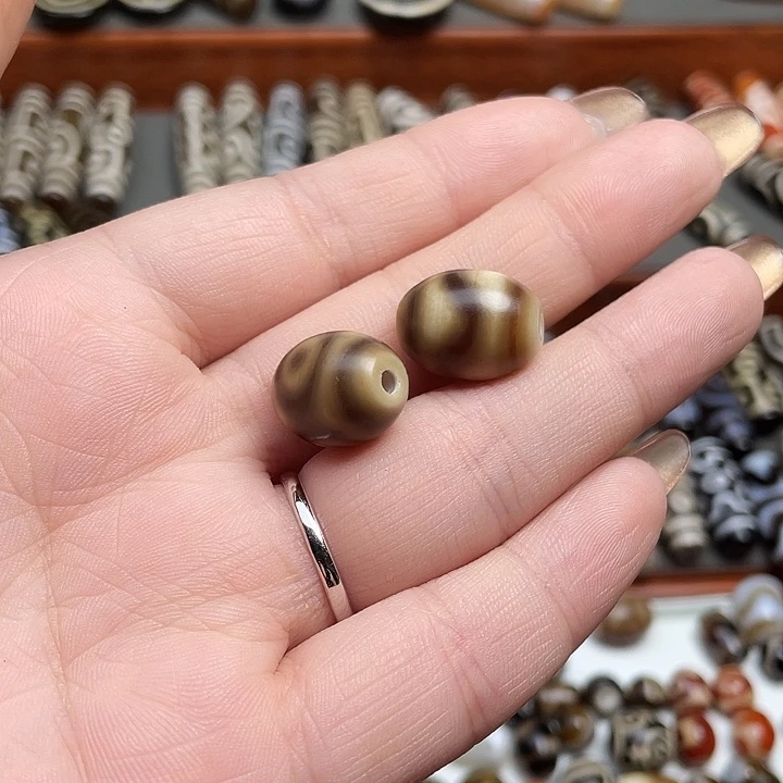 玛瑙/玉髓颈饰未镶嵌不****数