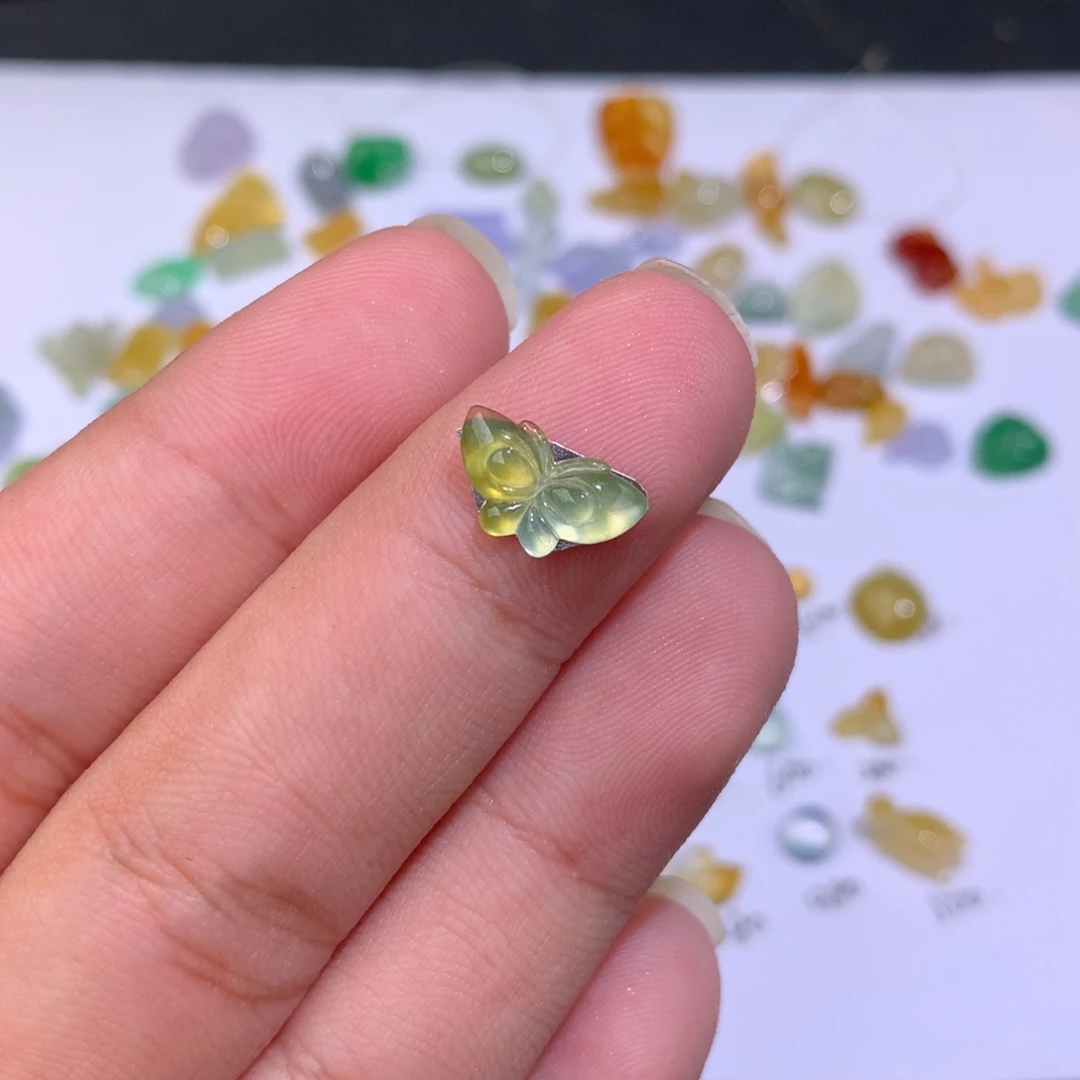 翡翠未镶嵌颈饰6.4-11.5-2.2