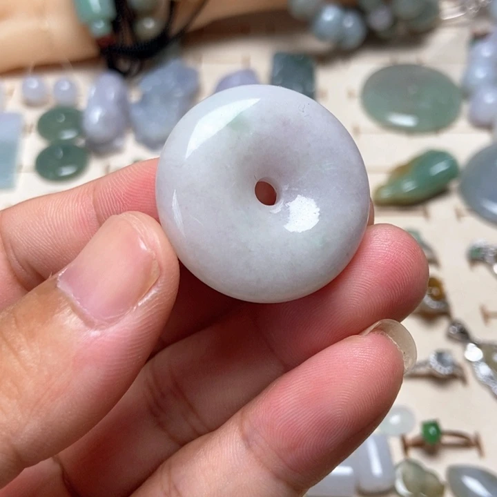 翡翠未镶嵌颈饰缅甸翡翠