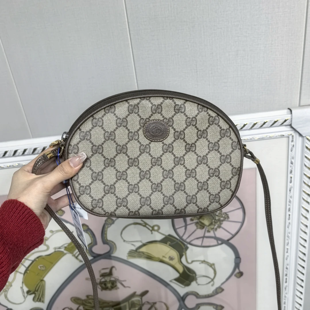 95新 GUCCI/古驰 兔兔奢轩轩/古驰斜挎包/240731096