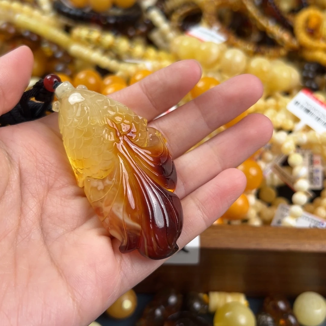 琥珀未镶嵌珠宝奇石