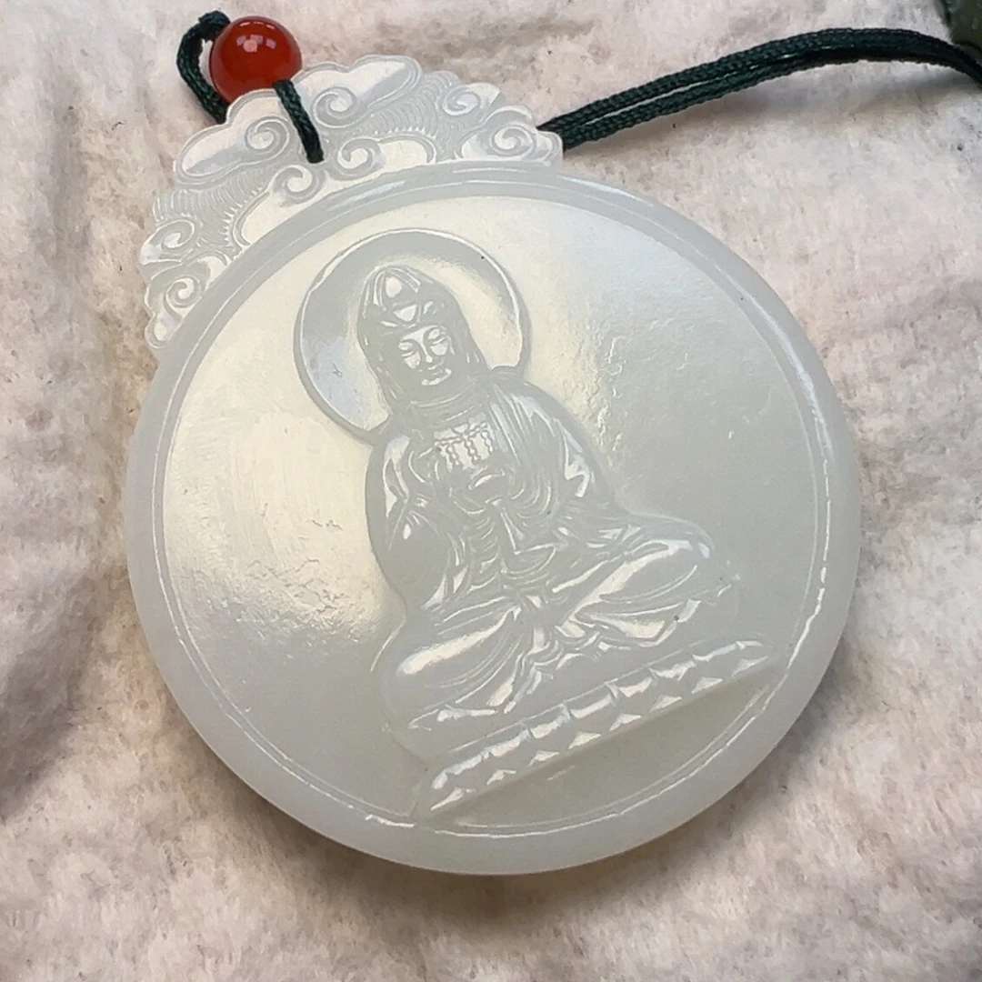 后***翁未镶嵌和田玉挂件