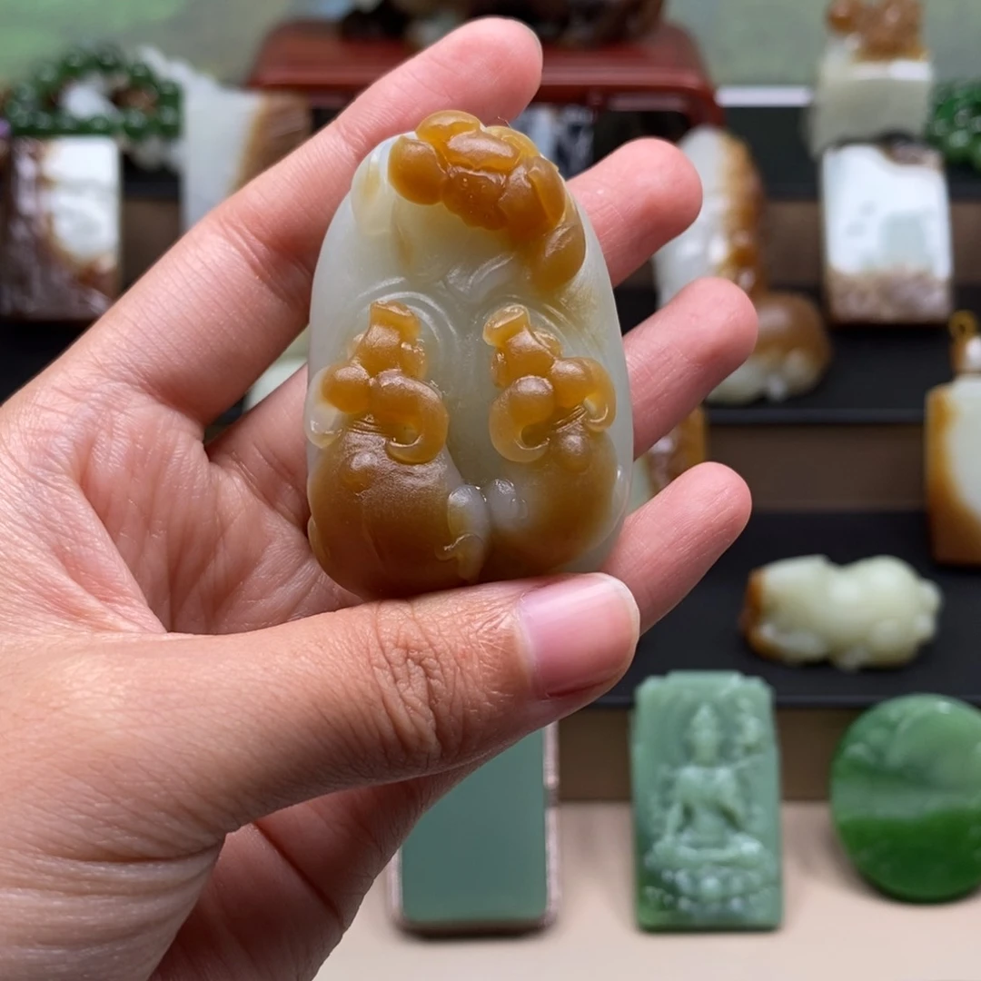 未镶嵌和田玉挂件