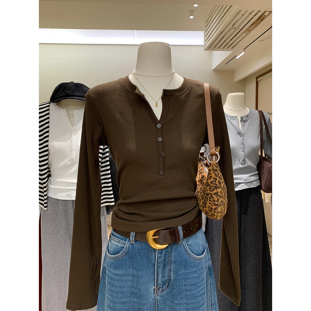 别致纽扣半开V领内里磨毛打底T恤女净版百搭螺纹肌理修身保暖内搭