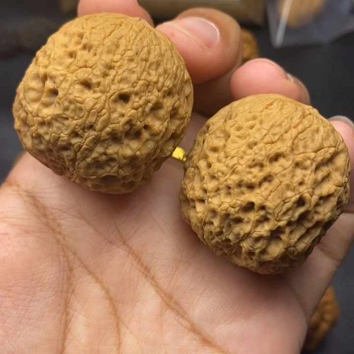 把件文玩核桃41尺牡丹绣球