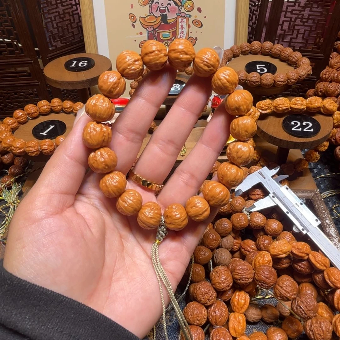 顺***为手串文玩核桃精品