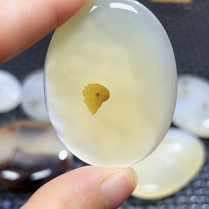 玛瑙/玉髓未镶嵌珠宝半成品