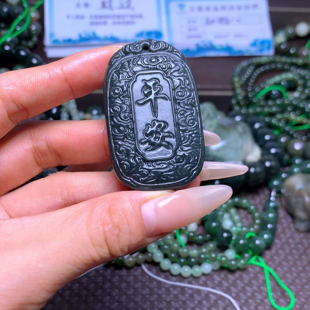 颈饰未镶嵌和田玉