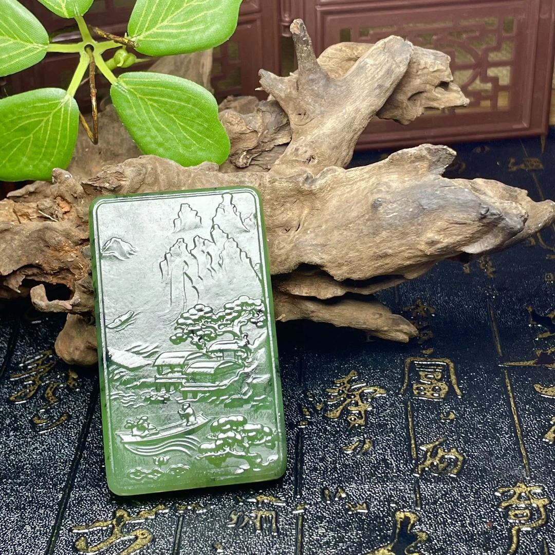 和田玉碧玉山水观音牌子 菠菜绿吊坠苏州浮雕工艺俏色