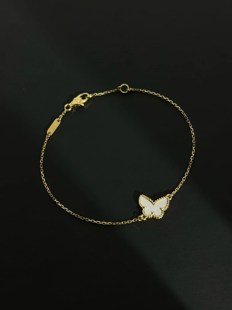 99新 梵克雅宝 Vca Sweet butterflies白贝母小号18k黄金蝴蝶手链