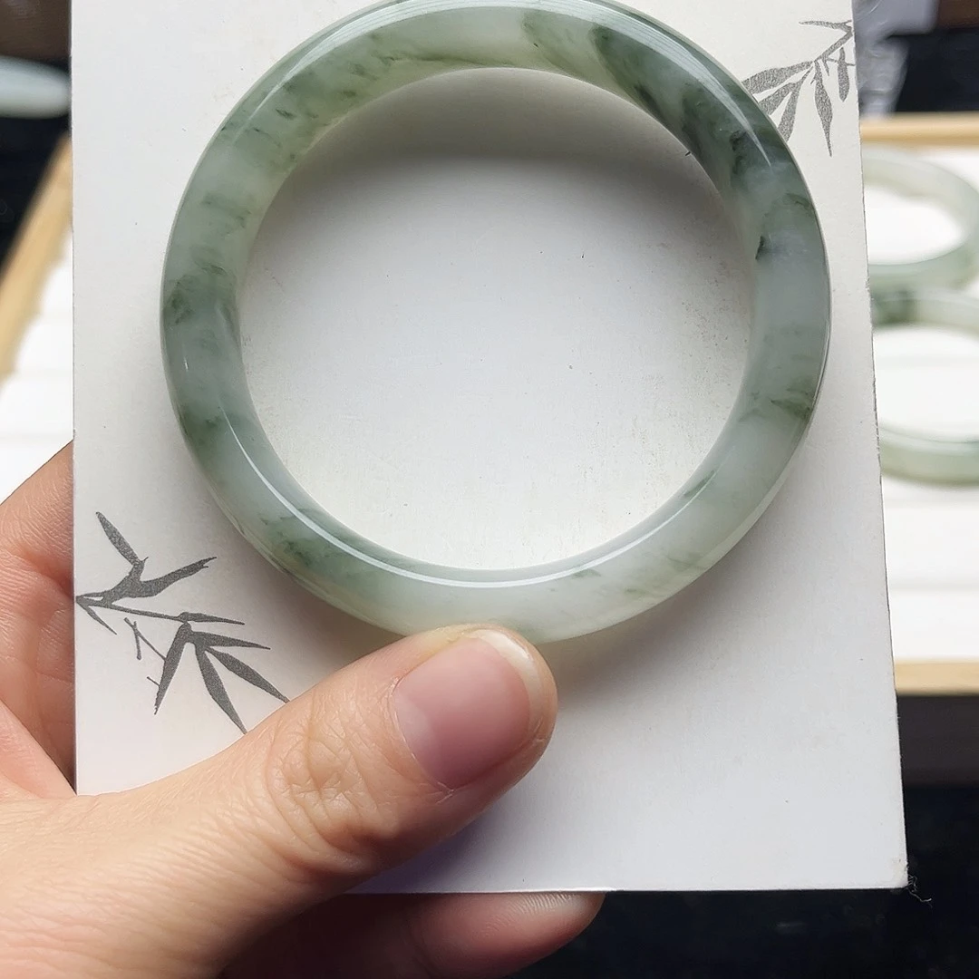 未镶嵌手镯石英质玉9