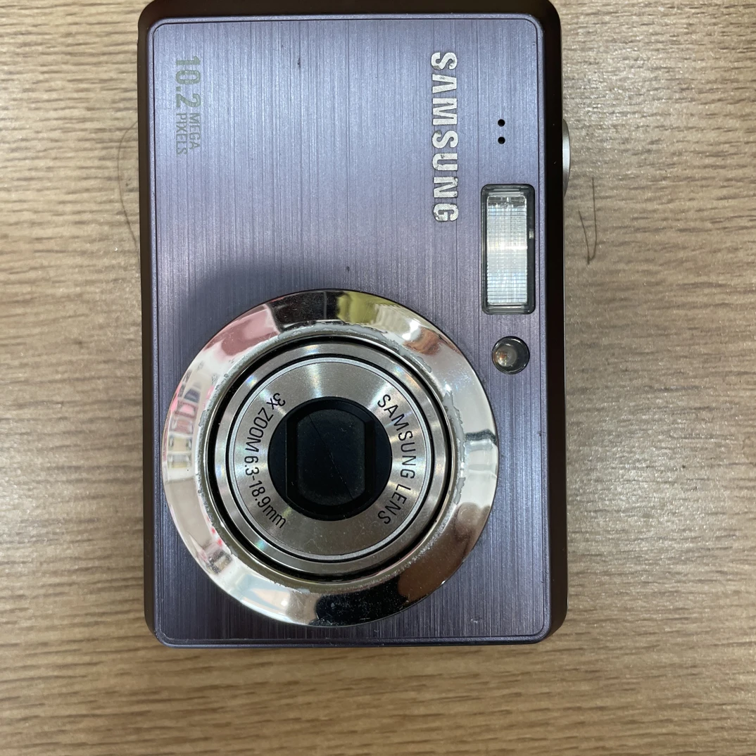 9新 Samsung/三星 ES55二手商品no退换