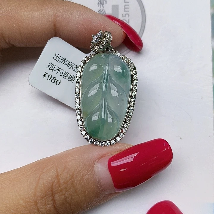 颈饰银S925镶嵌翡翠天然翡翠