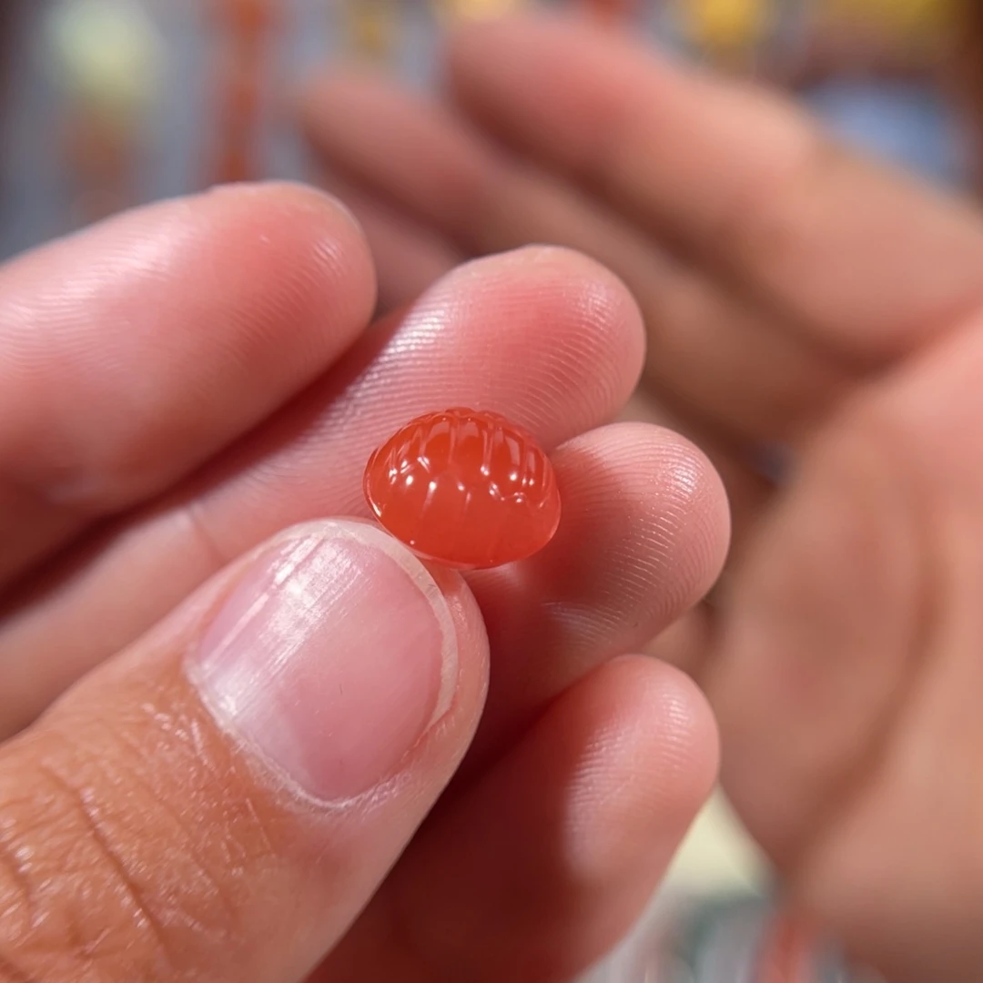 南红玛瑙大黑洞富甲天下9.9*8.9不退不换未镶嵌