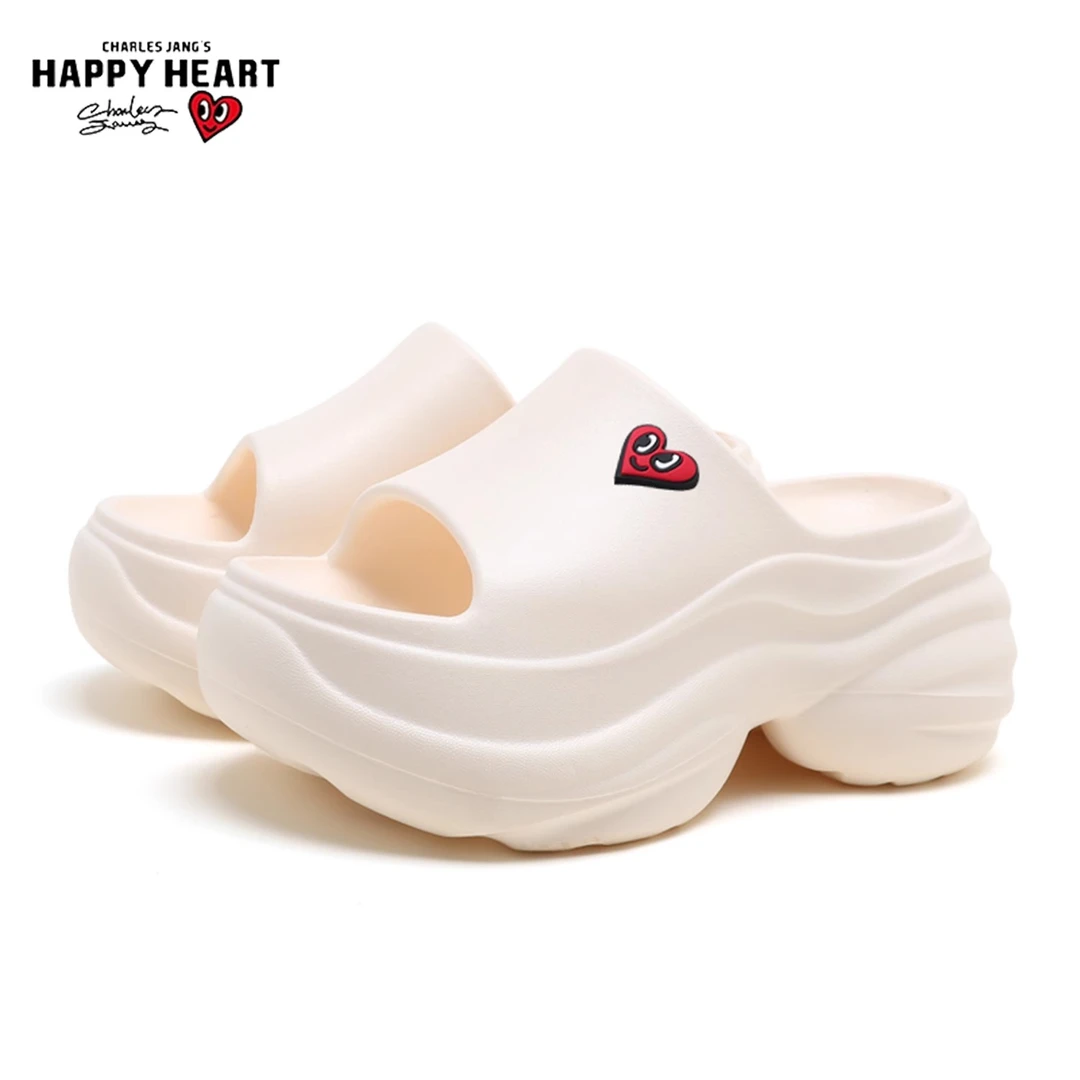 查尔斯桃心拖鞋女夏季外穿2025新款防滑厚底高级感增高沙滩一字拖