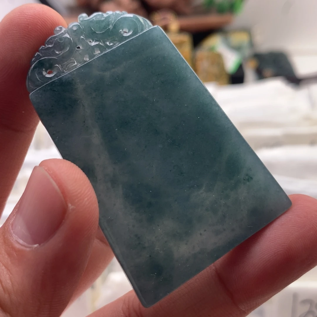 颈饰未镶嵌翡翠无事牌