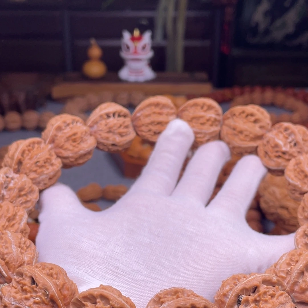 明***！文玩核桃吊坠秋子