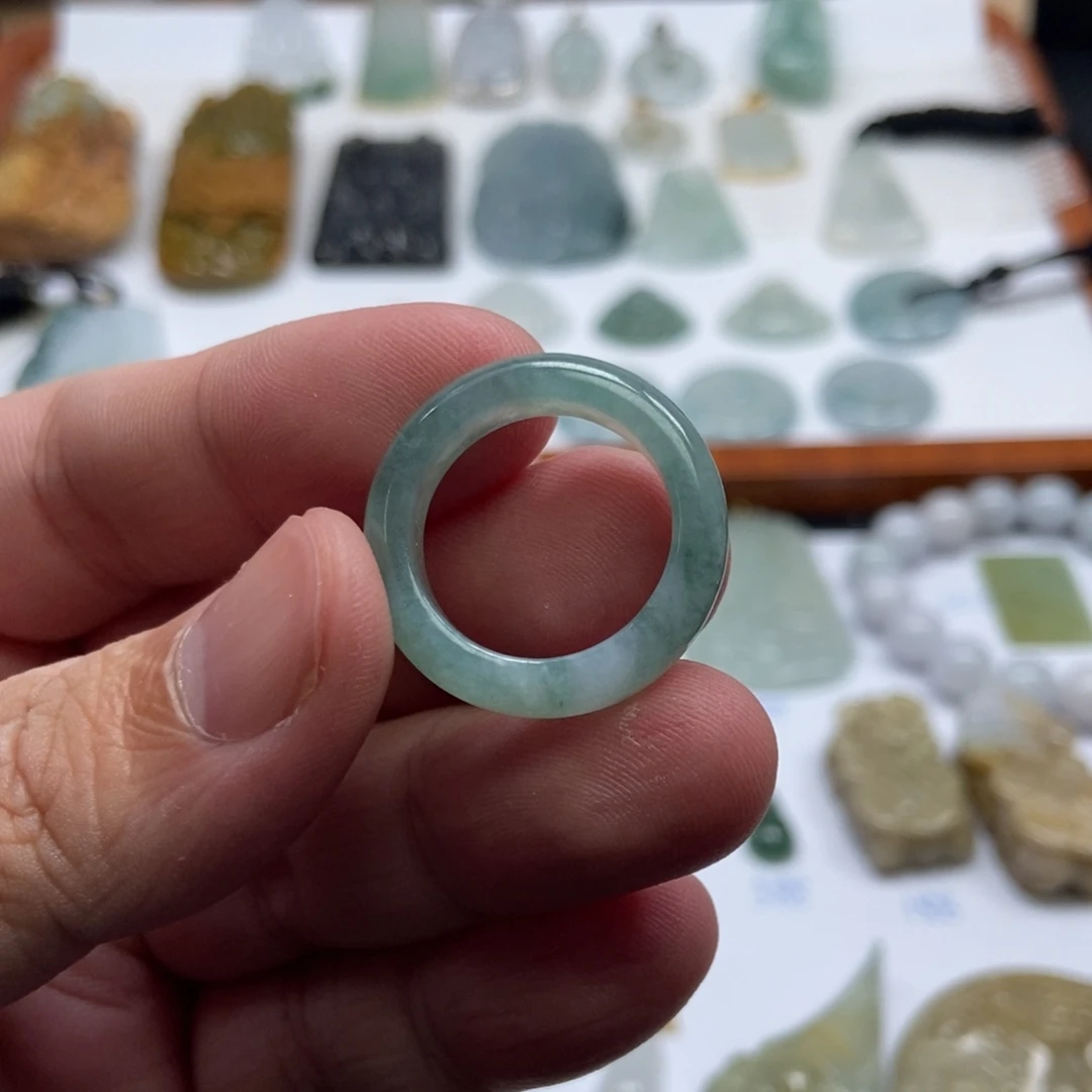 翡翠未镶嵌颈饰戒圈 卡17 天然缅甸ａ货翡翠