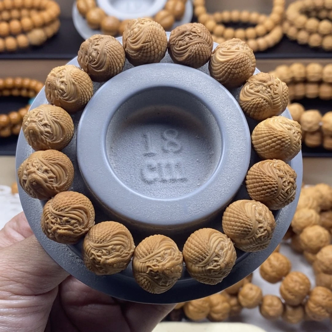 猴头核桃手串蛇王17mm左右