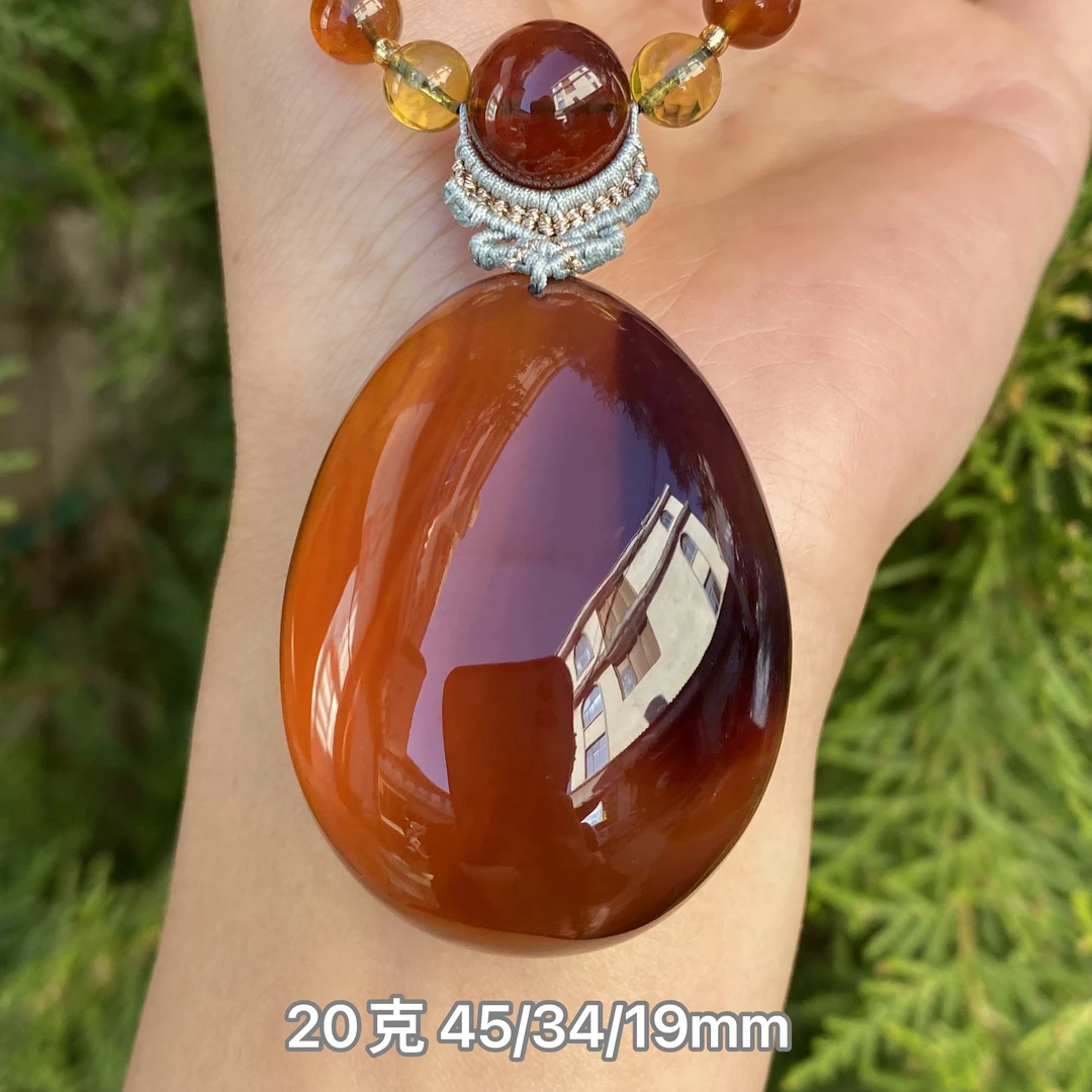 【小伊琥珀】20克红蜜双色蛋面吊坠