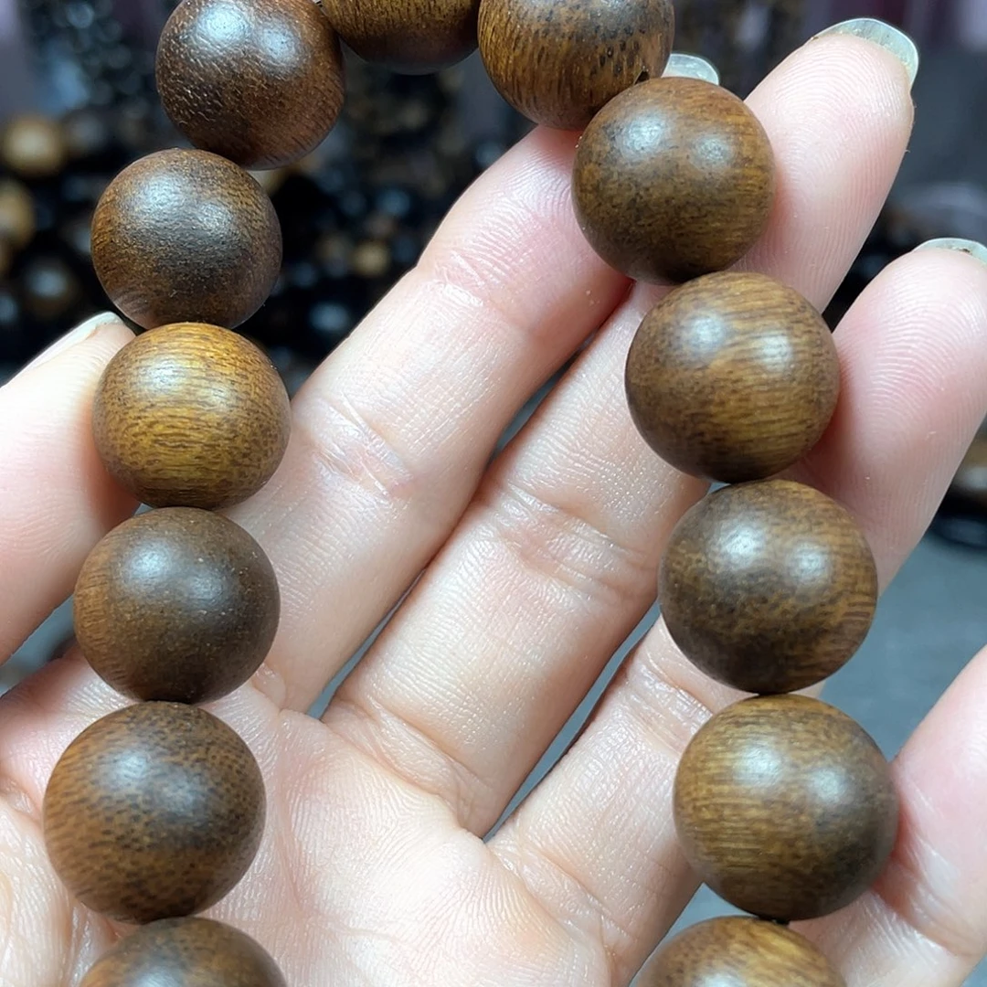 沉香手串芽庄白棋