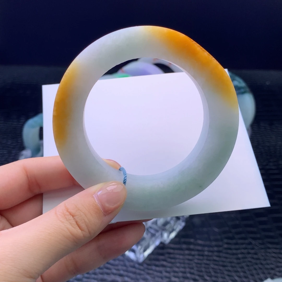 定制翡翠未镶嵌手镯