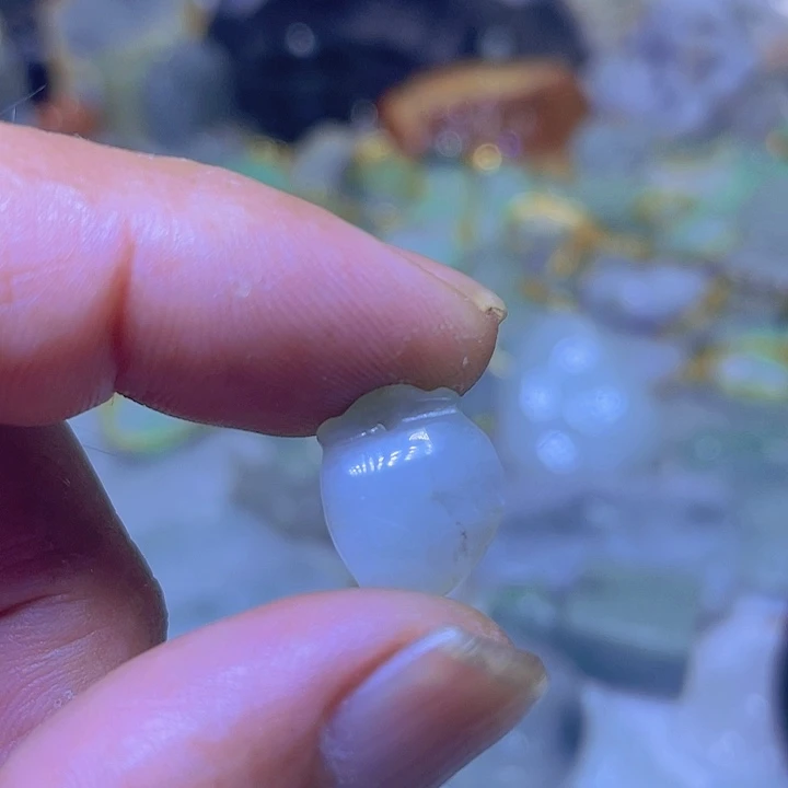 雪***狐翡翠未镶嵌吊坠(不含链)