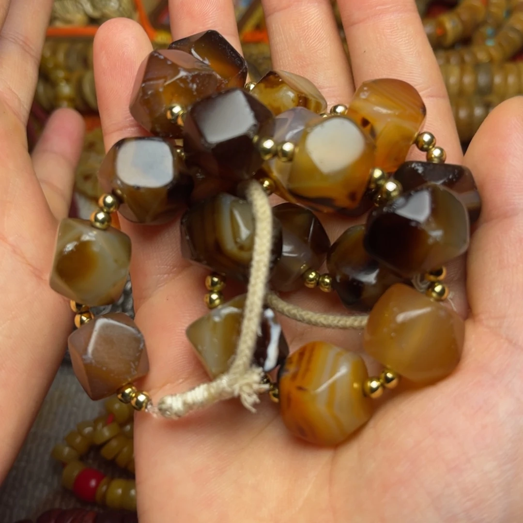 B***t大叶紫檀（黑酸枝木类）