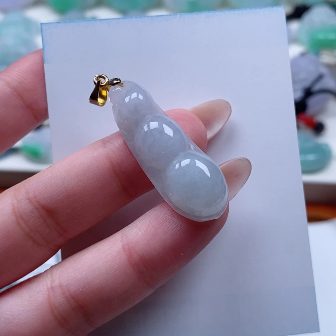 翡翠未镶嵌颈饰天然翡翠