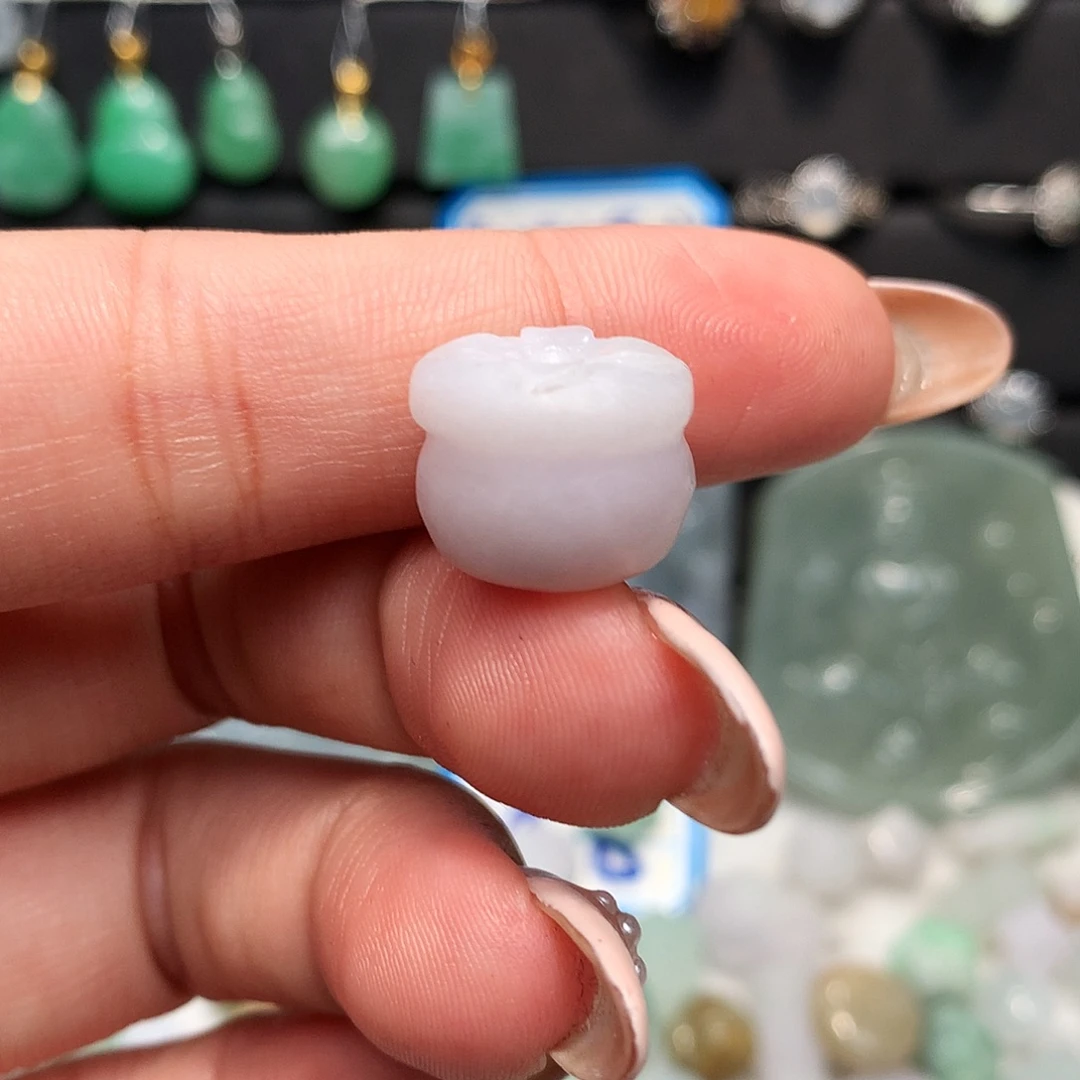 翡翠未镶嵌颈饰毛货柿子