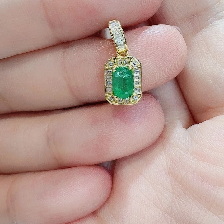 银S925镶嵌吊坠(不含链)祖母绿