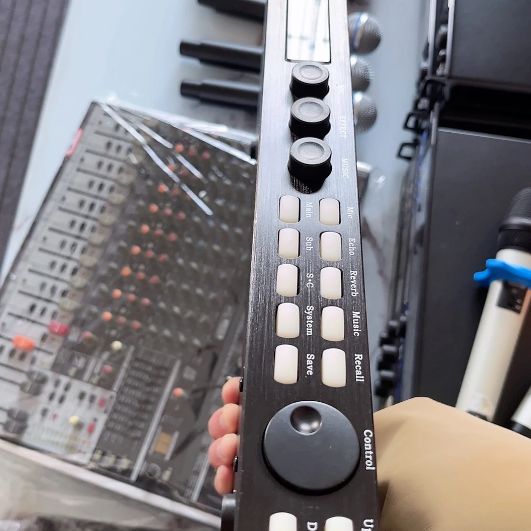 8新二手物品不包邮，x5效果器，运费到付