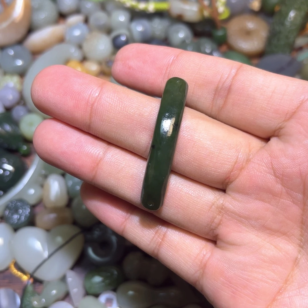 未镶嵌和田玉珠宝半成品
