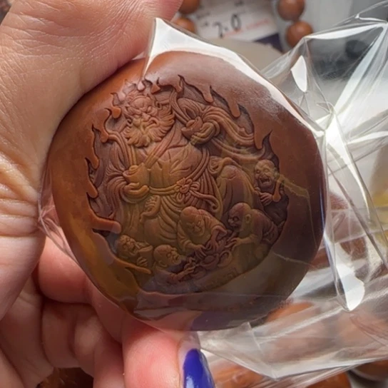 深***狼橄榄核手串橄榄雕工艺