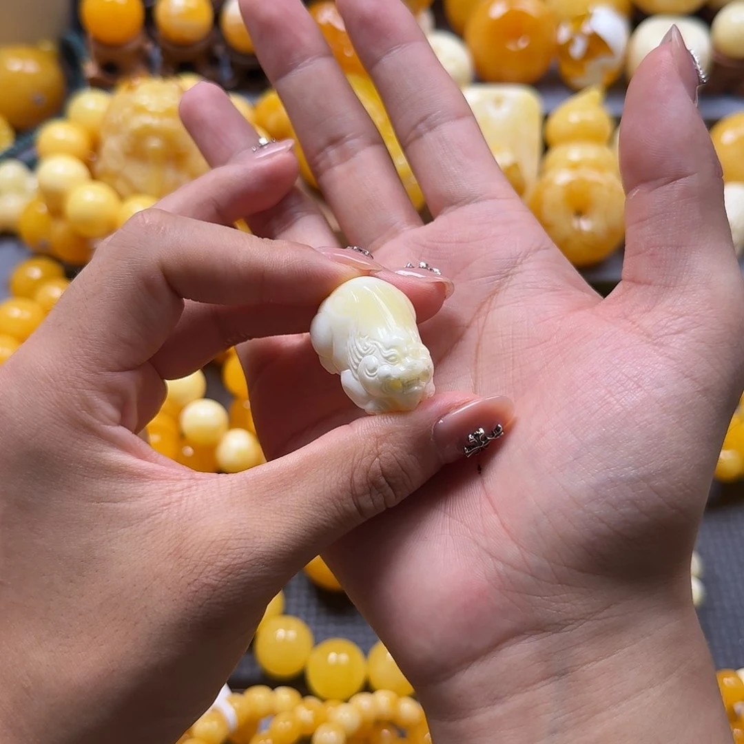 未镶嵌蜜蜡珠宝奇石貔貅