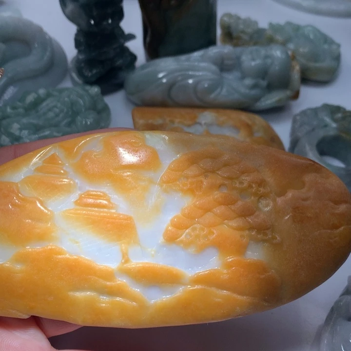 翡翠未镶嵌颈饰保真天然A货翡翠