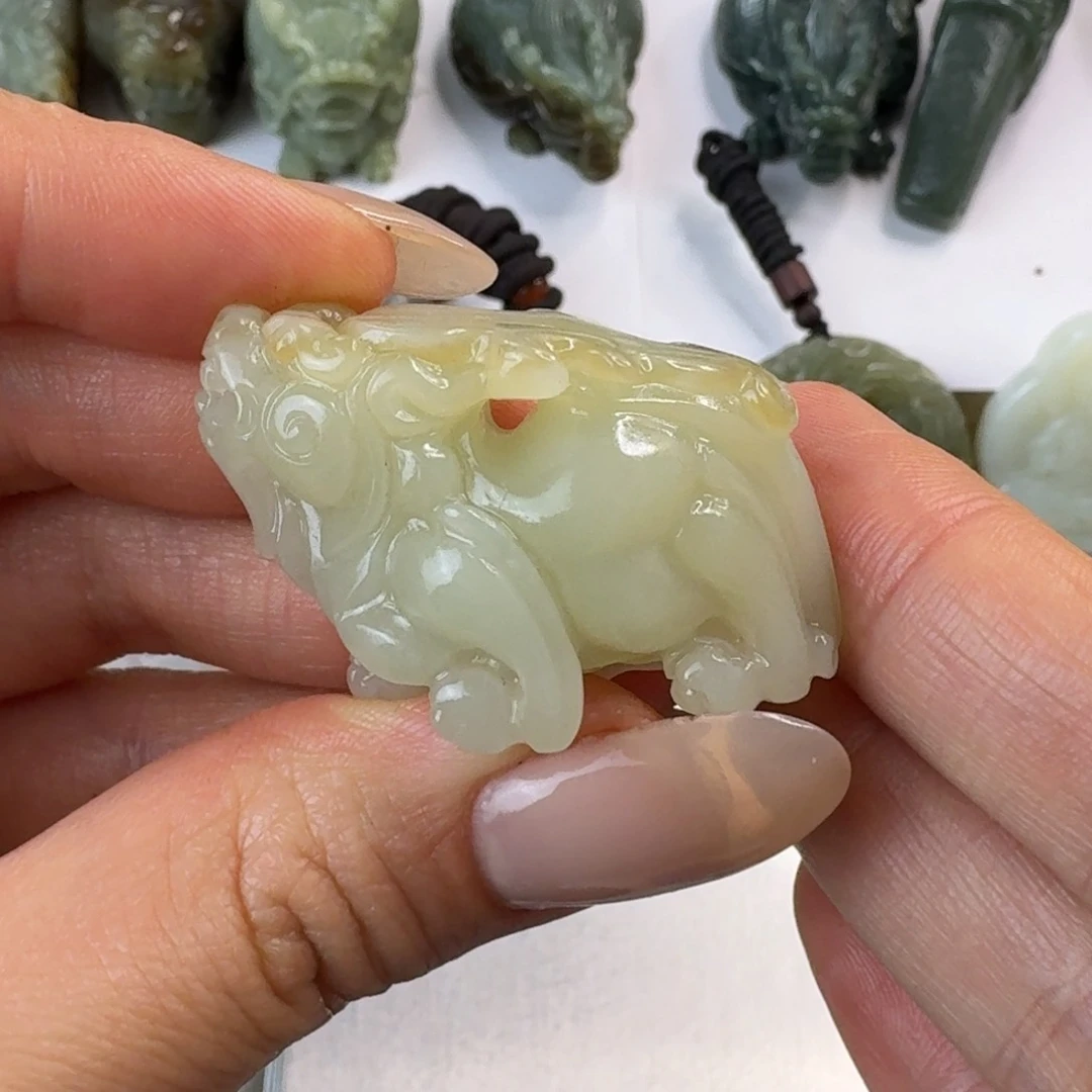 未镶嵌和田玉把件