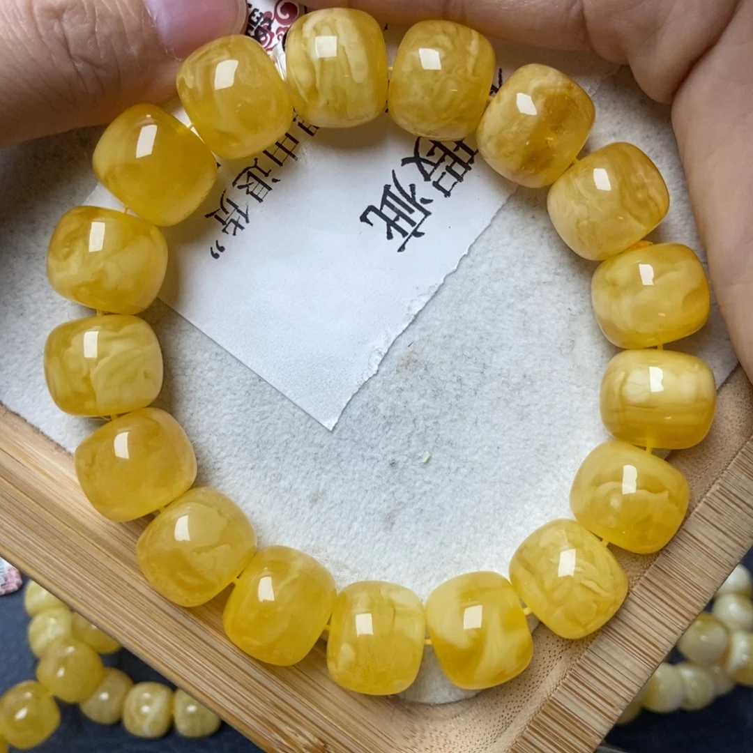 琥珀未镶嵌珠宝奇石40