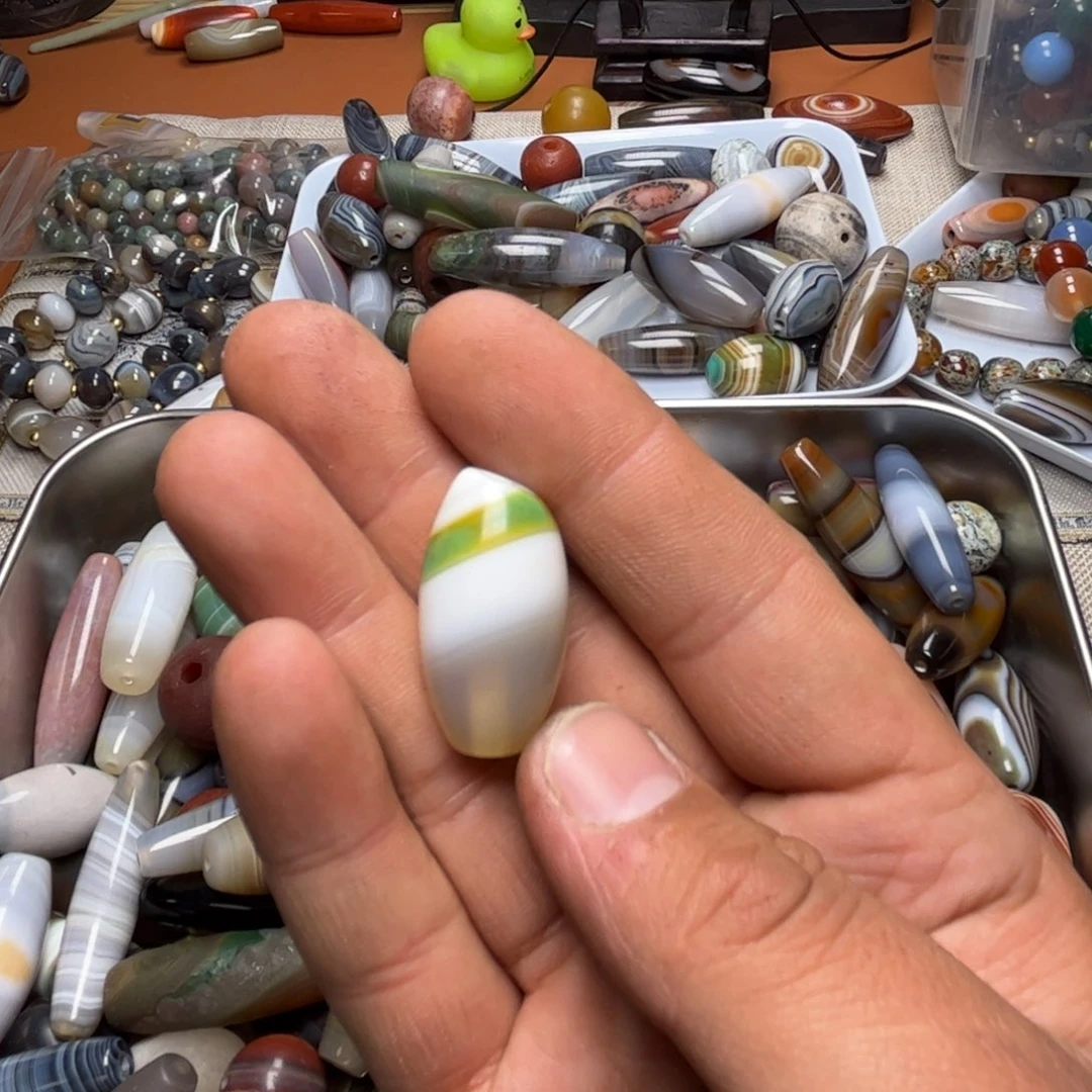 玛瑙/玉髓颈饰合金流**财