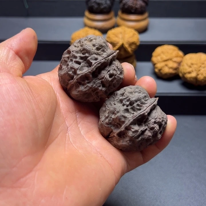 把件文玩核桃B七彩黄冠43mm