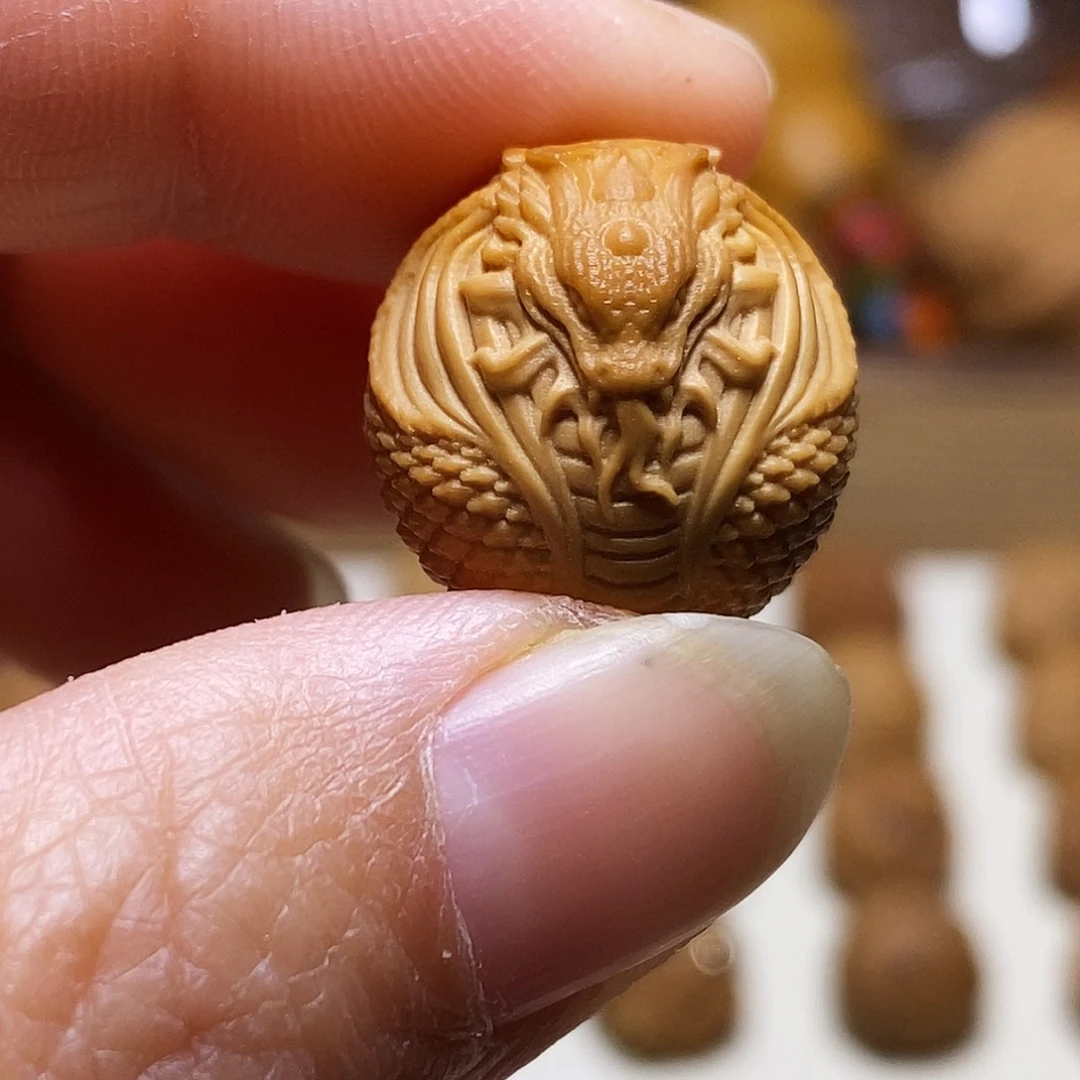 把件核桃蛇王17左右猴头核桃