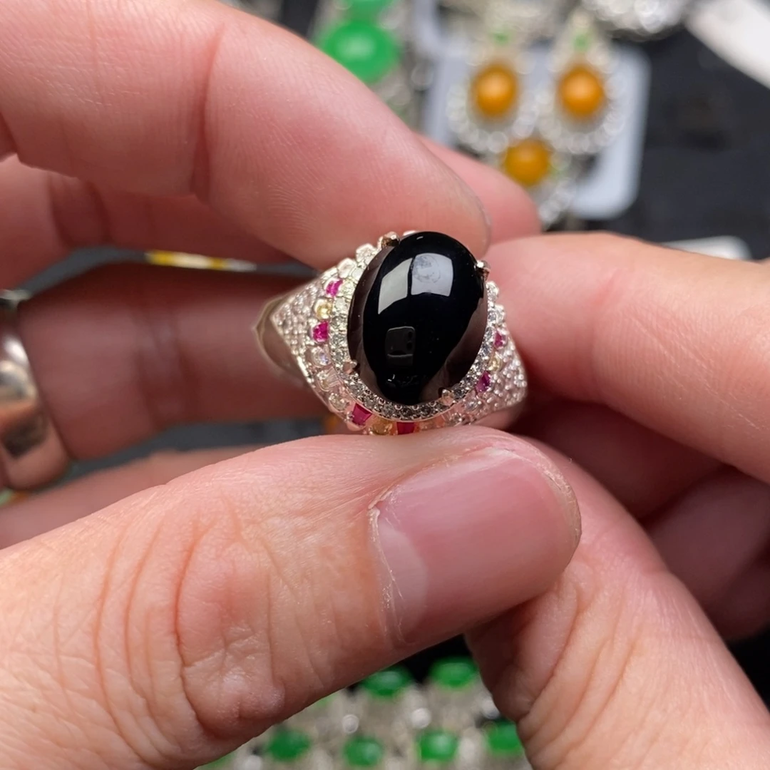 定制翡翠未镶嵌缅甸翡翠